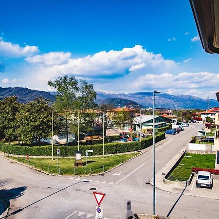 Appartamento Borgo Peschiere Maniago Bagian luar foto