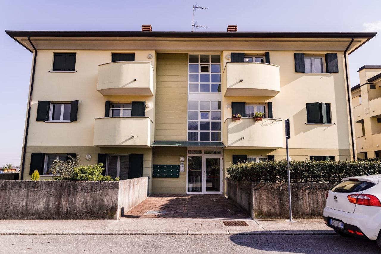 Appartamento Borgo Peschiere Maniago Bagian luar foto