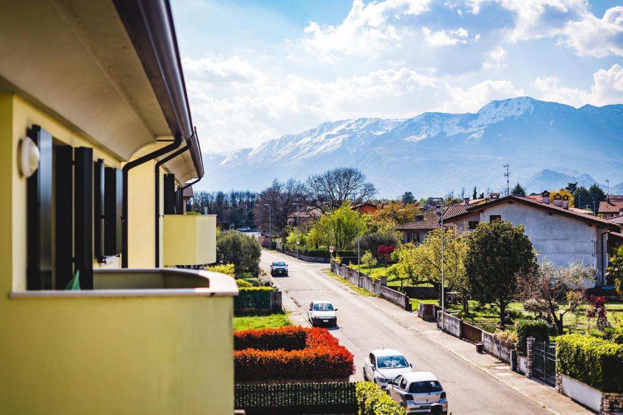 Appartamento Borgo Peschiere Maniago Bagian luar foto