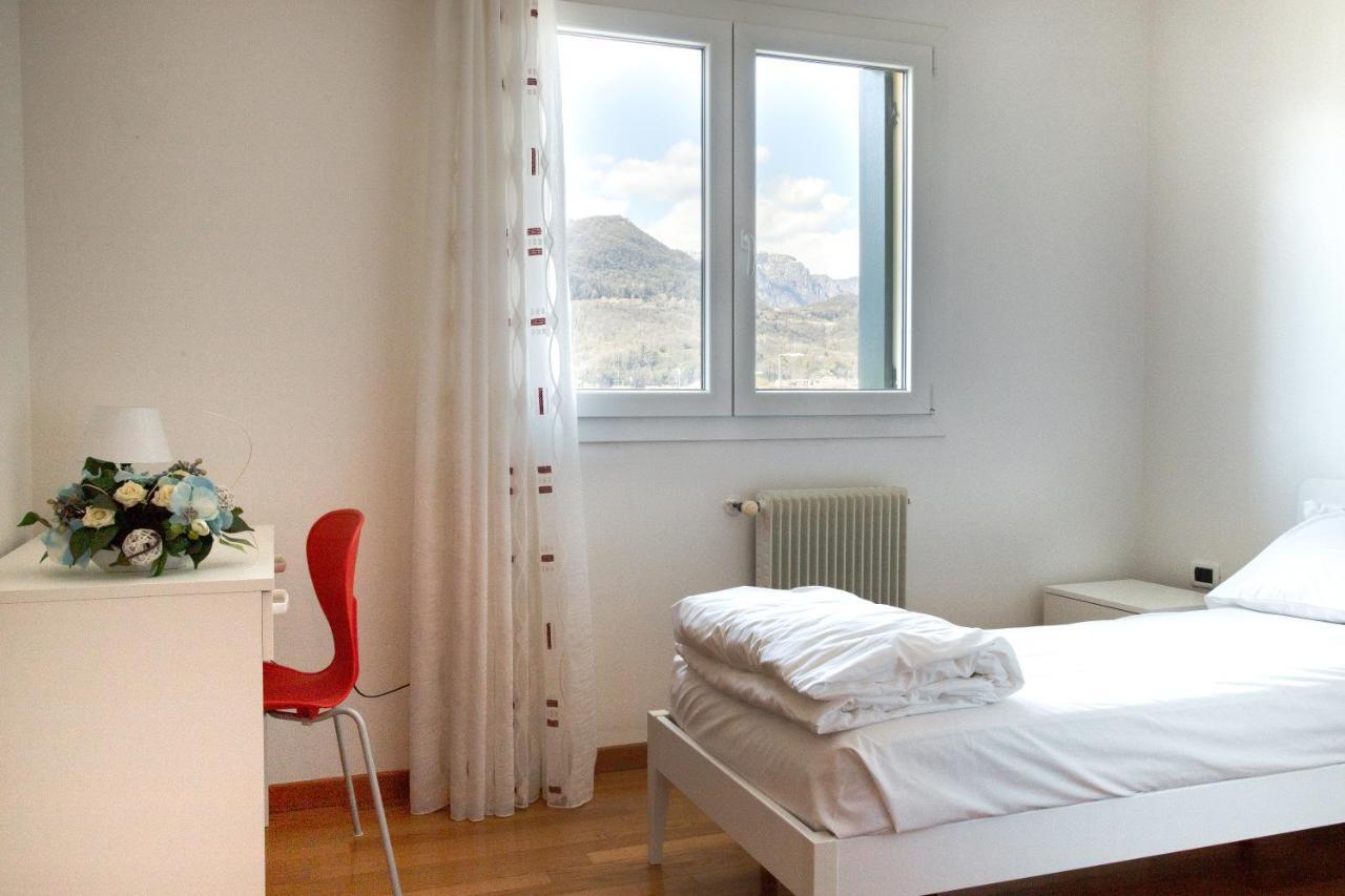 Appartamento Borgo Peschiere Maniago Bagian luar foto